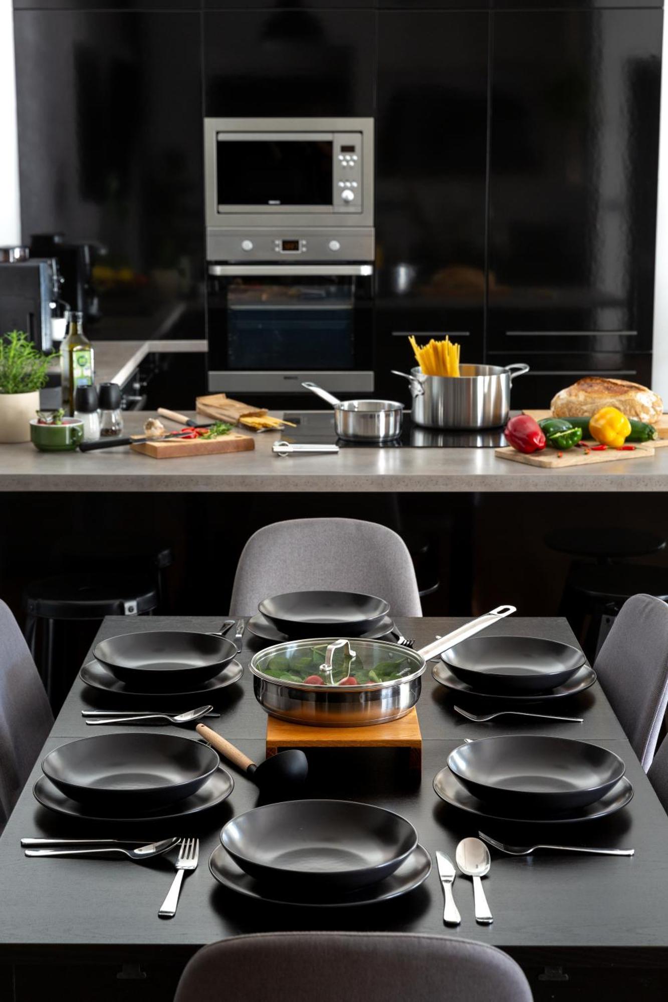 Evergreen - Old Town Spacious Stylish Apartment With Ac And One And A Half Bath, Baby & Kid- Friendly 브라티슬라바 외부 사진