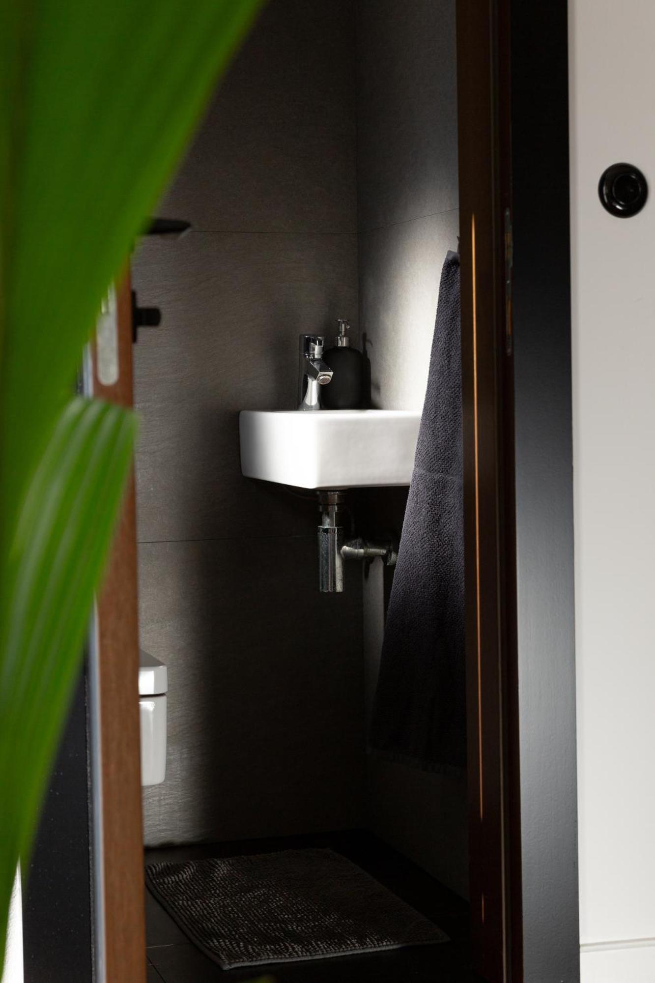 Evergreen - Old Town Spacious Stylish Apartment With Ac And One And A Half Bath, Baby & Kid- Friendly 브라티슬라바 외부 사진